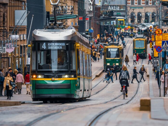 helsinki - hoptraveler